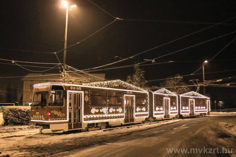 A miskolci lett Európa legszebb adventi villamosa