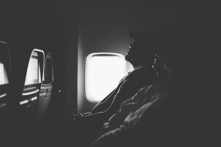 Hogyan aludjunk egy repülőgépen…?