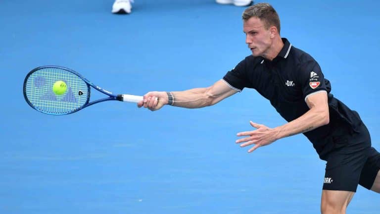 Jól kezdett, de kikapott Fucsovics Federertől az Australian Openen