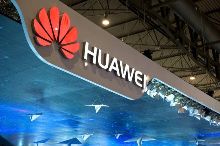 Fordult a kocka: most a Google szeretne visszakerülni a Huawei telefonjaira