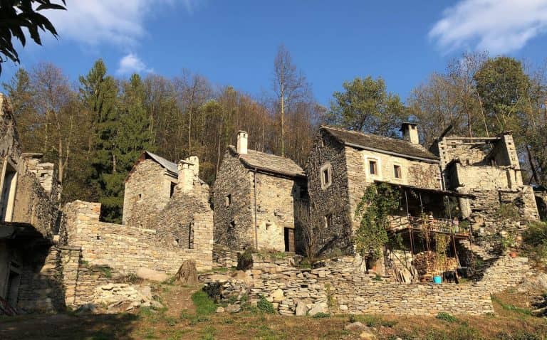 8 millió forintból lett otthon egy elhagyatott, középkori olasz faluból