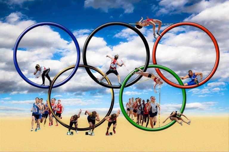 A japán miniszterelnök-helyettes szerint a tokiói olimpia „el van átkozva”