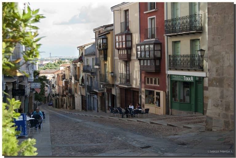 4635-tel nőtt a fertőzöttek száma Spanyolországban, ami a legtöbb az elmúlt egy hét során