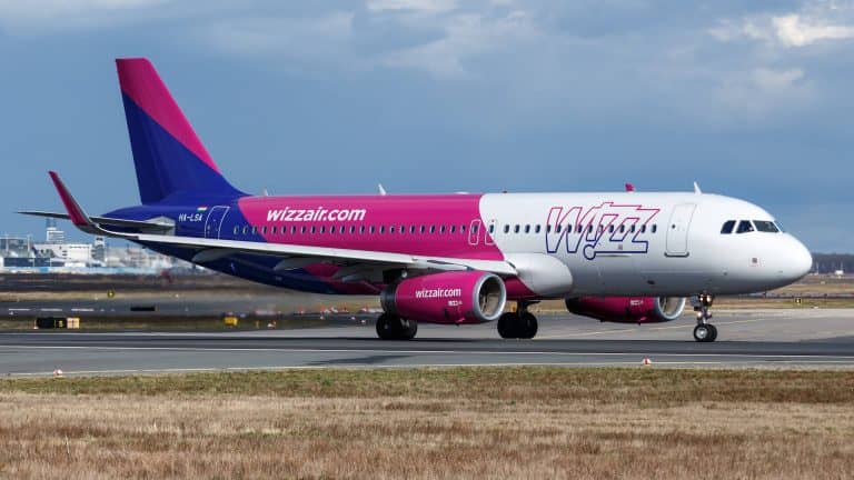 Ezer munkavállaló elbocsátását jelentette be a Wizz Air