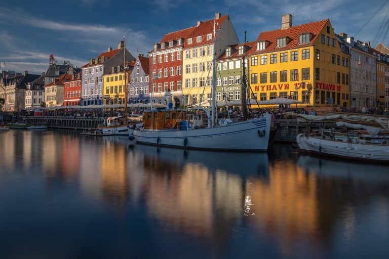 Dánia: nem gyorsult fel a járvány terjedése az enyhítés hatására