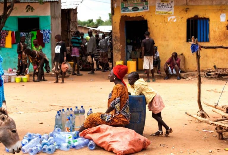 A WHO vezetője szerint a koronavírus-járvány veszélybe sodorhatja a szegényebb országokban élő gyerekek immunizálását