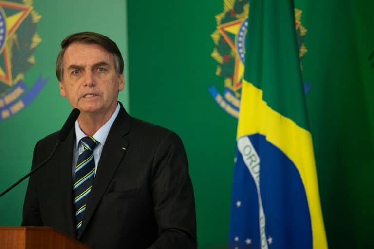 Bolsonaro szerint „borzalmas szégyen” a gazdaság leállítása