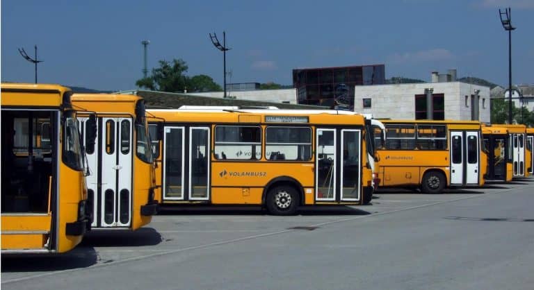 Hétfőtől visszatér az első ajtós felszállás a vidéki Volánbusz-járatoknál