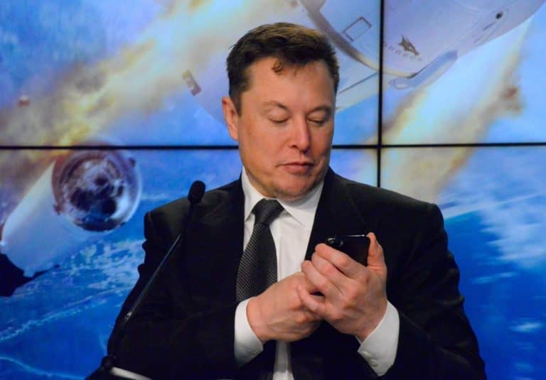 Elon Musk újabb Twitter-kirohanásától 9.3%-ot esett a Tesla részvénye