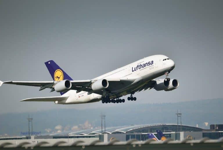 Közel a megegyezés, 9 milliárdból menthetik meg a Lufthansát