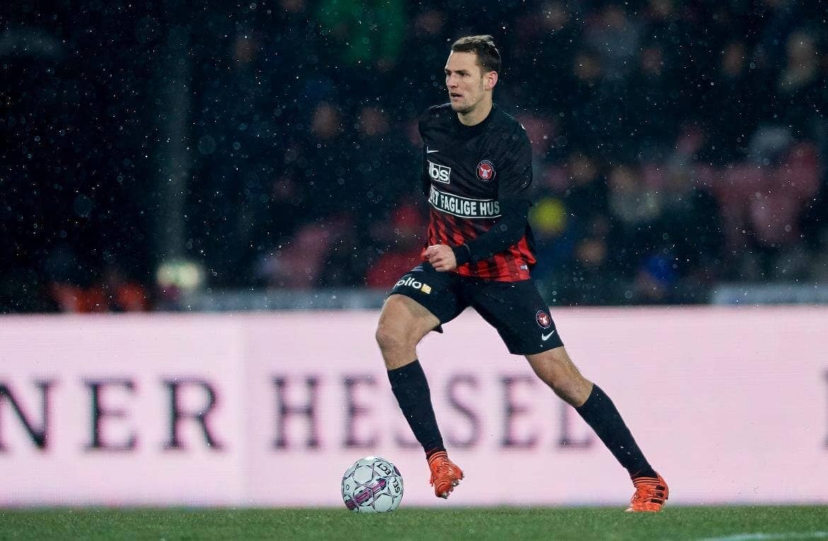 Szögre akasztja a stoplit a magyar válogatott Korcsmár Zsolt