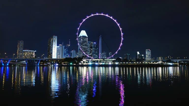 Szingapúrban jövő héten elkezdik a korlátozások feloldását