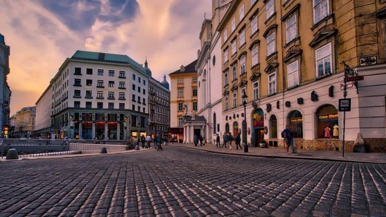 Május végén a szállodák is kinyitnak Ausztriában