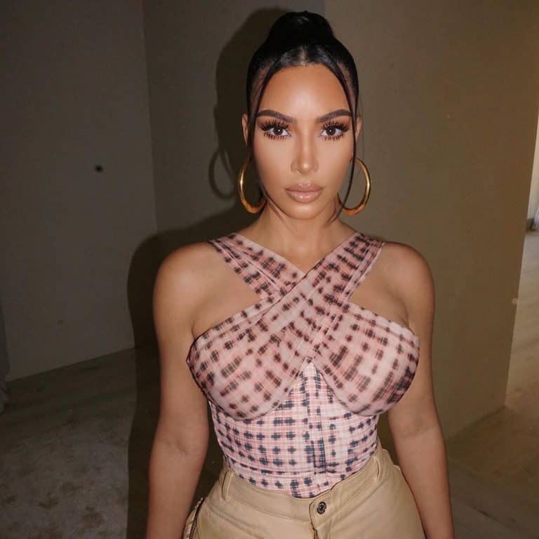 Kim Kardashian legújabb fotóján is odatette magát