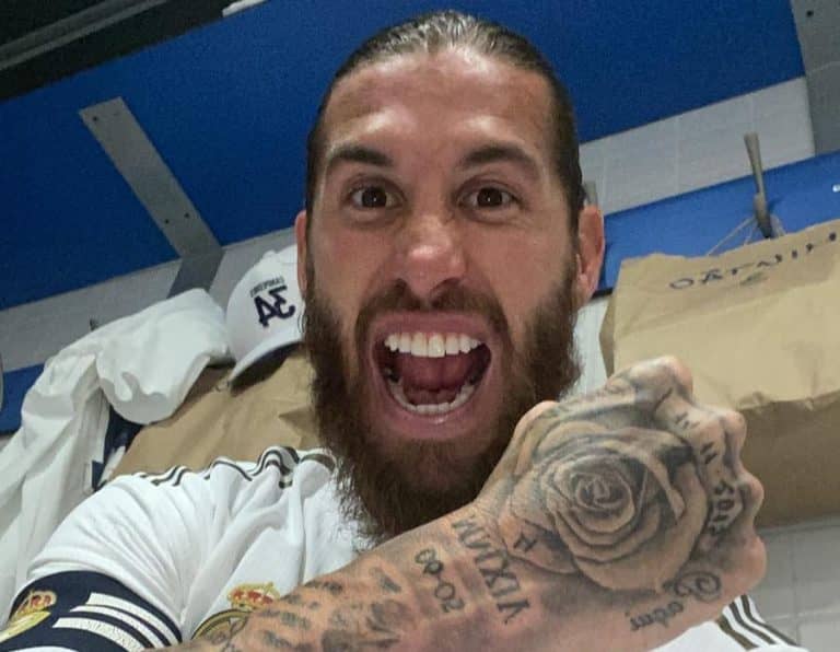 Hatalmas gólt akasztott Sergio Ramos az edzésen a jobb felsőbe