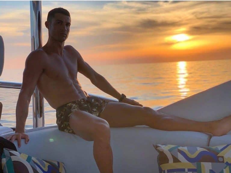 Nem semmi, Ronaldo rendesen odapirított ezzel a képpel: szó szerint