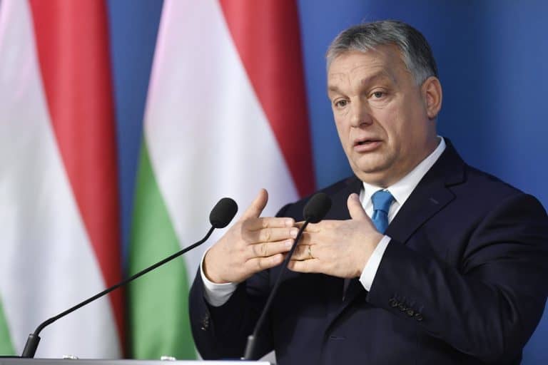 Orbán: felkértem a teljes magyar nemzetgazdasági gárdát egy jelentős terv elkészítésére