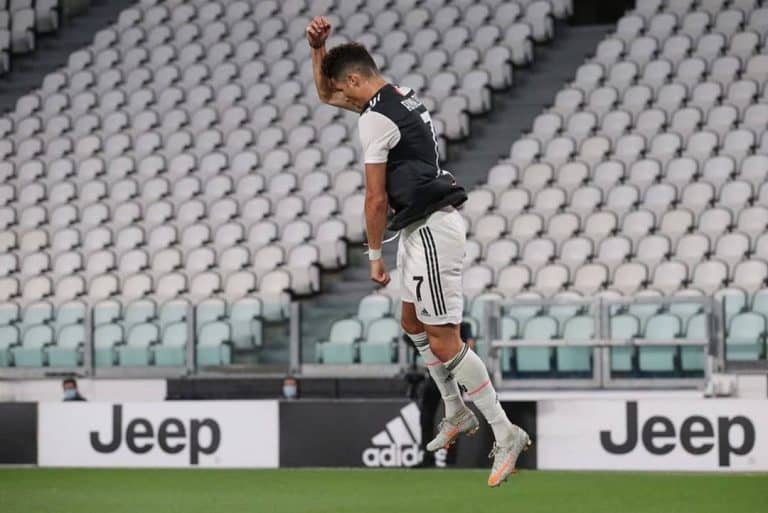 Így próbál vigasztalódni C. Ronaldo a Juventus BL-kiesése után