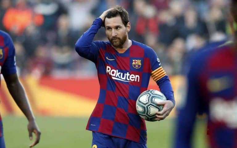 Négy nap alatt 30%-ra nőtt annak az esélye, hogy Messi távozzon: a tűzzel játszik a Barcelona