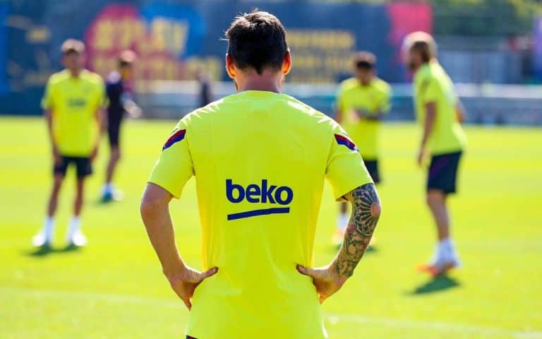 Messinek mégis mire kellene várnia a Barcelonánál?