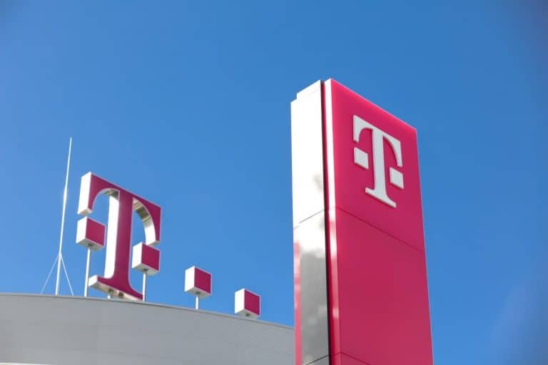 Megkönnyíti a Telekom az iskolakezdést