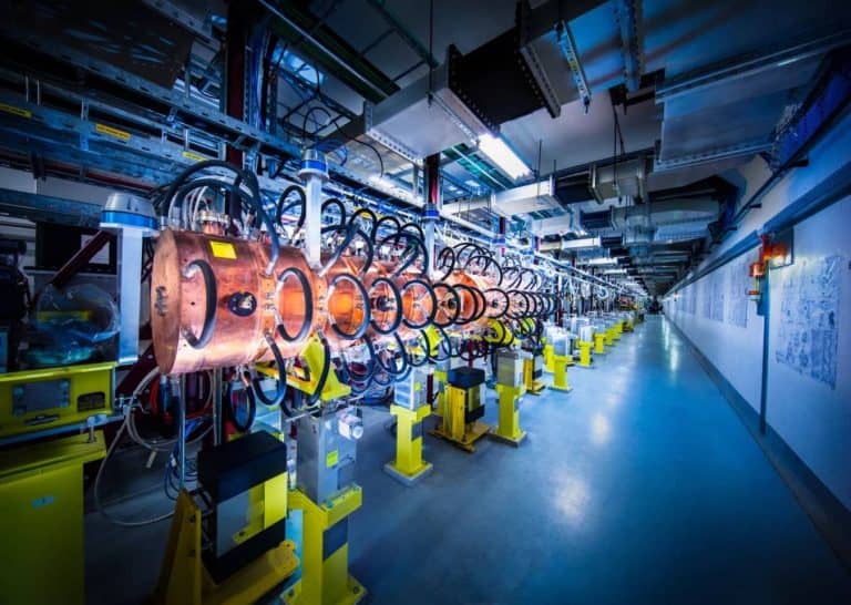 Beüzemelték a CERN legújabb lineáris részecskegyorsítóját