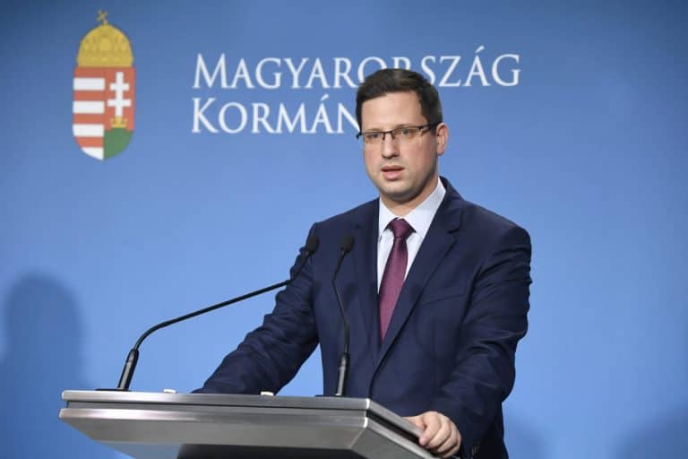 Gulyás Gergely a célzott tesztelésekről: „Kényszeríteni senkit nem tudunk és nem is akarunk”