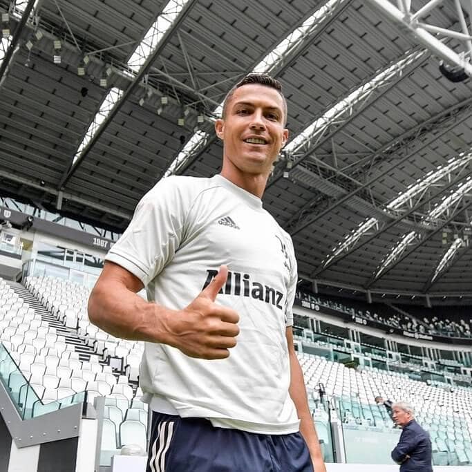 Ronaldo még a lábaival is képes megolvasztani a női szíveket