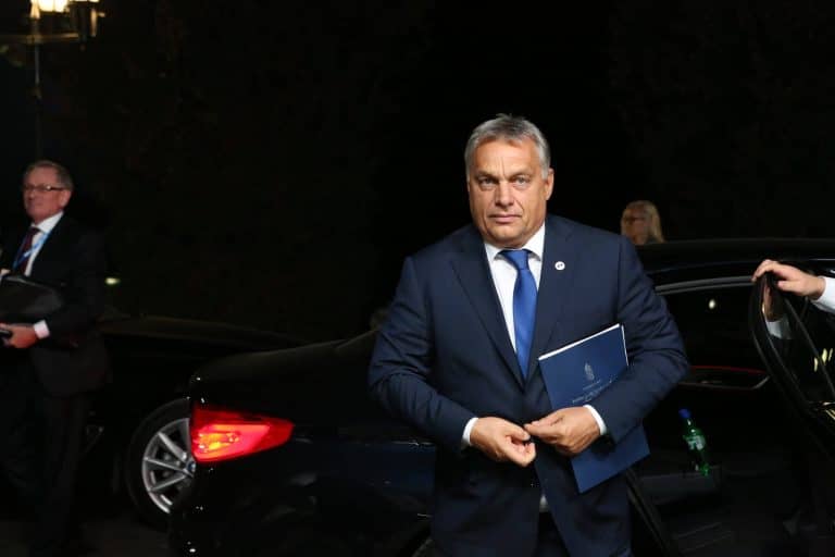 Orbán Viktor látogatást tett tegnap éjjel a Szent László Kórházban