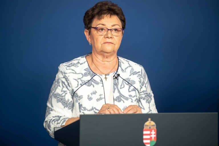 Müller Cecília tájékoztatást adott a koronavírus-vakcina lakossági igényfelméréséről