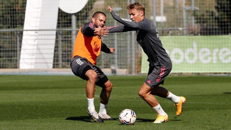 Martin Ødegaard káprázatos passza a Real Madrid edzésén – videóval