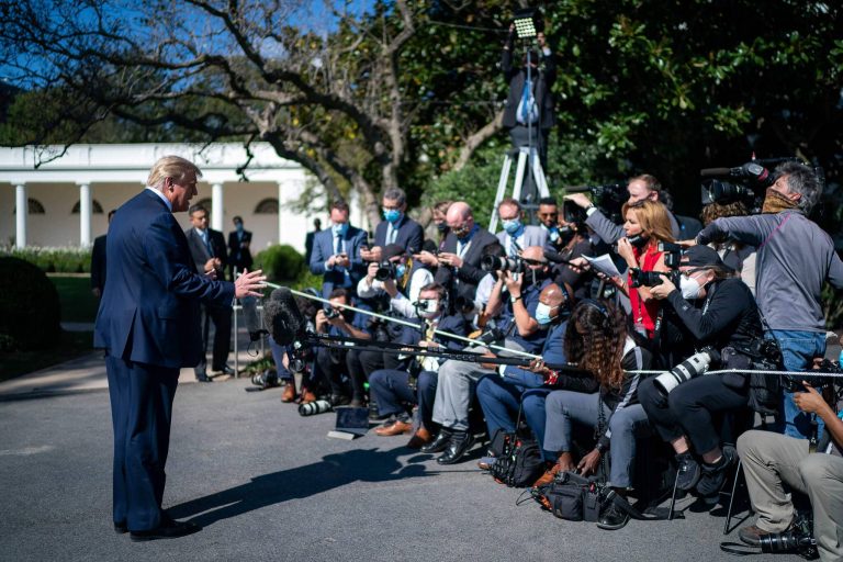 Trump a tűzzel játszik, immáron minden lépése sokba kerülhet