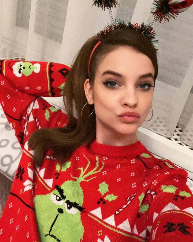 Palvin Barbi annyira cuki, hogy már a téli hangulatunk is megjött tőle