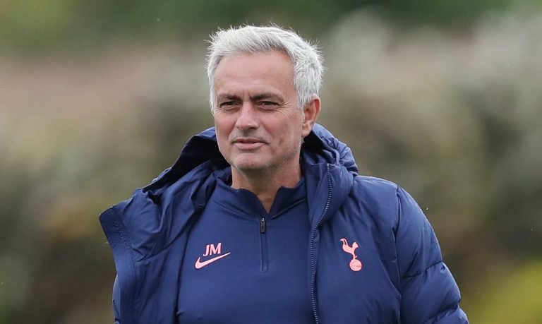 Mourinho: „Ha valaki nem sírhat a VAR miatt, az a Manchester United”