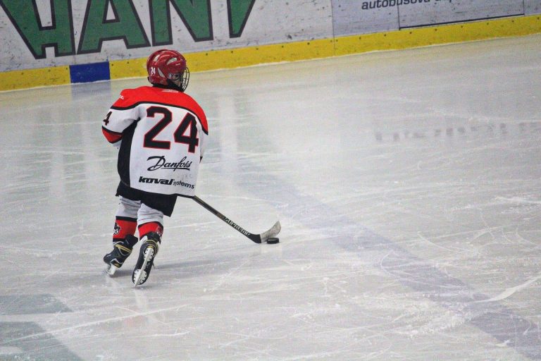 A beltéri sportok is fertőzési hullámot okozhatnak? A jégkorong is köztük lehet