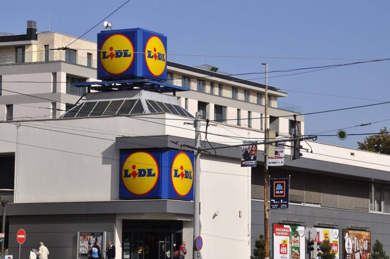 Lidlbe és Aldiba sem mehetünk este 7 óra után