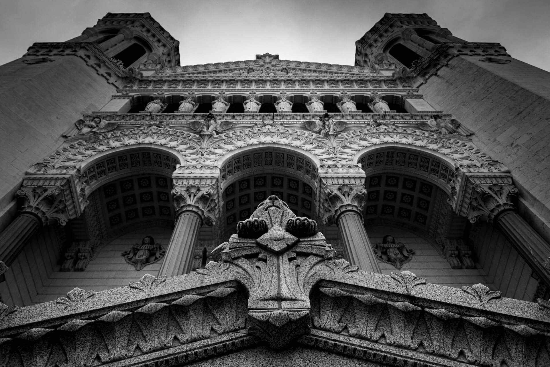 Épp kebabot evett, amikor a rendőrség elkapta a feltételezett lyoni lövöldözőt