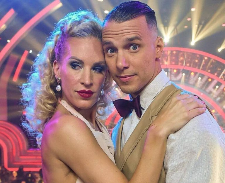 Pásztor Anna éjjel, a hideg autóból üzent a Dancing with the Stars elődöntője után