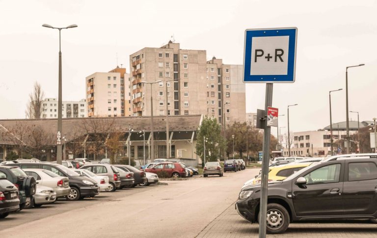 Dühében autót rongált, most bűnhődhet az agresszív nő