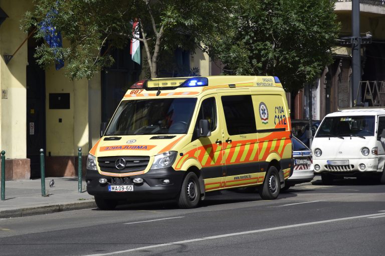 Győrfi Pál: 1700 mentős lesz szolgálatban az ünnepek idején