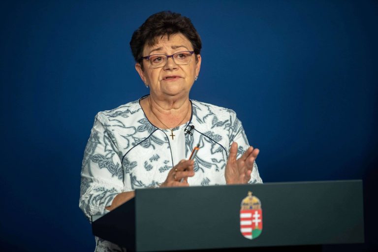 Müller Cecília visszatért, de figyelmezteti az embereket