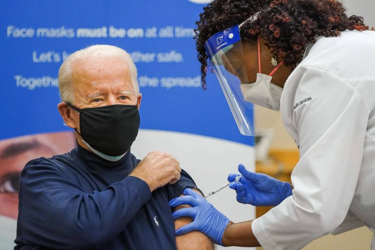 Az új amerikai elnök, Joe Biden nem kért „számolást” a koronavírus elleni vakcinája előtt
