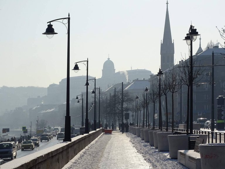 Ilyen idő várhat ránk karácsonykor, ha kinézünk az utcára