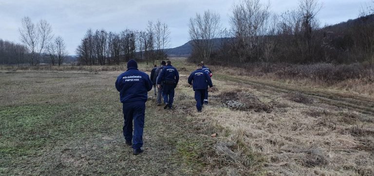 Bajbajutott túrázót mentettek ki a rendőrök Pilisvörösváron