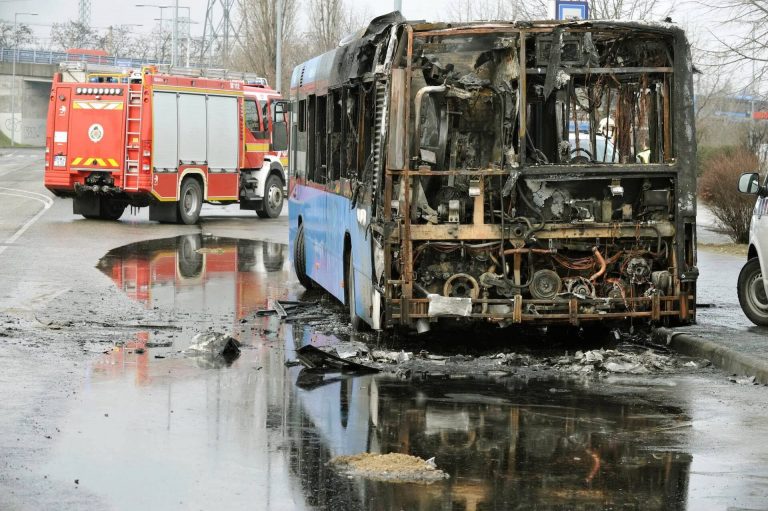 Elköszönhetünk a dízelhajtású buszoktól a Bajcsy-Zsilinszky útról és a Baross utcából