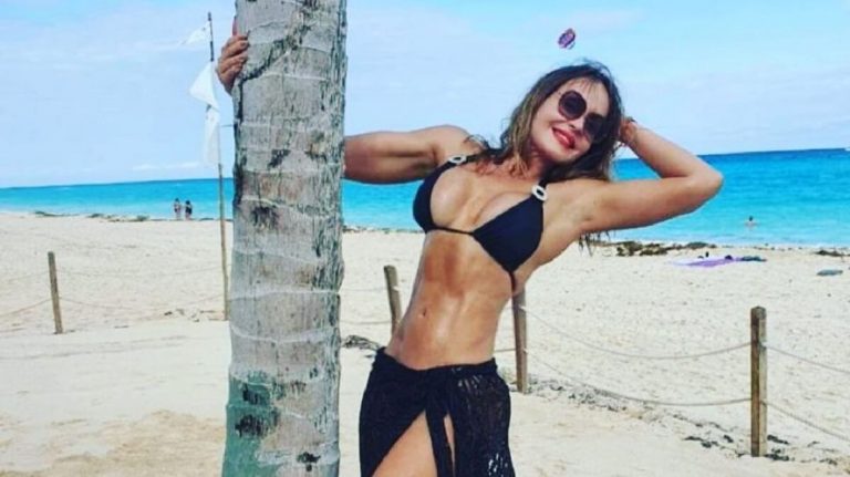 Gabriela Spanic beindult, ez az újabb bikinis kép még vadítóbb