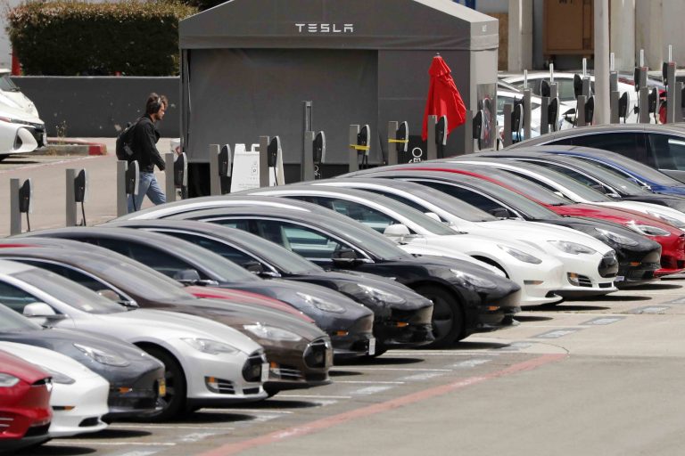 Jelentősen drágultak a Tesla elektromos autói