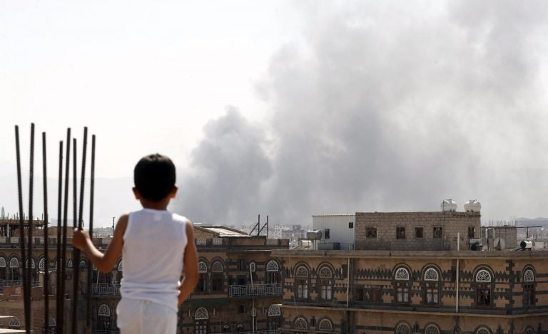17 embert ölt meg egy, a jemeni lázadók által kilőtt rakéta Marib városában
