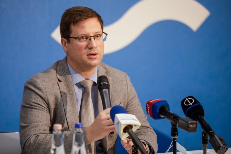 Cáfolta Gulyás Gergely a sajtóértesüléseket