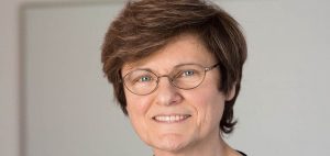 Karikó Katalin válaszolt a kormány kínai koronavírus-vakcinát reklámozó táblázatára